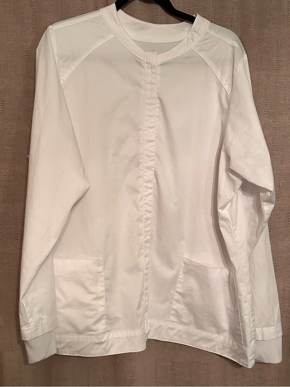 Vera Bradley White Scrub Warm Up Jacket